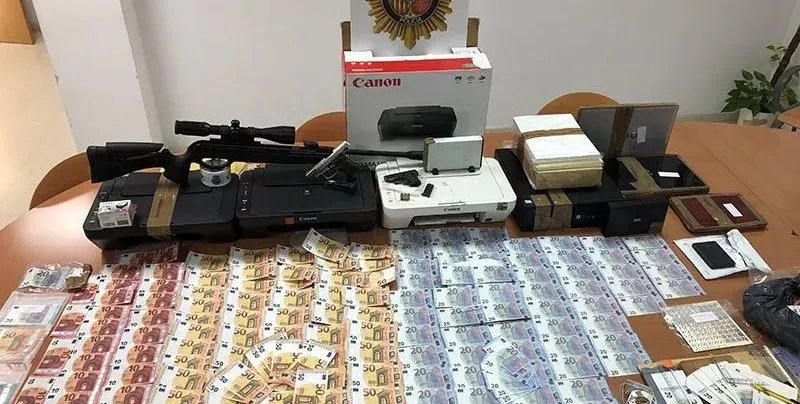 Печатница във Варна залива България с менте евробанкноти