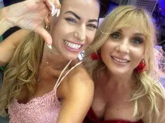 По семейно: Жените на Рачков и Радков станаха първи приятелки! (СНИМКИ)