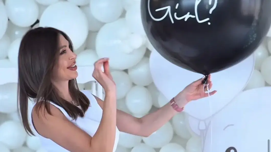 Познахме! Цвети Василева е бременна от д-р Маламов!