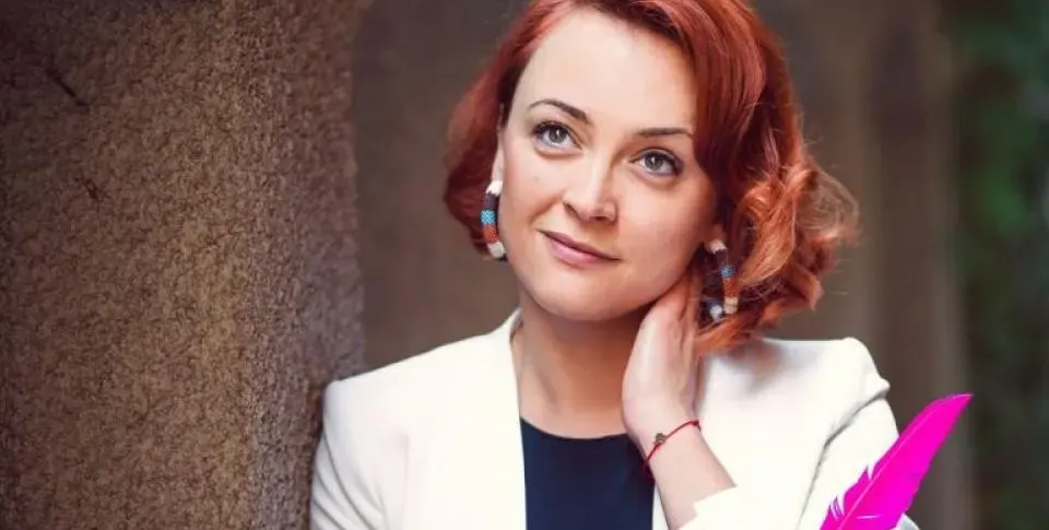 Преживя развода:  Стаси Айви се задоми отново