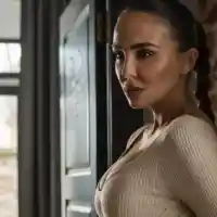 Продава ли дома си Николета?