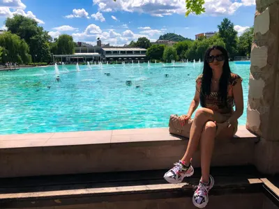 Психоложката на ЦСКА показа прелести (Снимки)