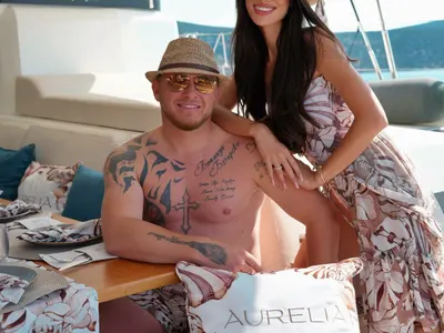 ЩО ТАКА?! Бачорски игнорираха кръстницата Рупецова: Заминаха по двойки на катамаран, но за Даниела нямало мъж! (СНИМКИ)