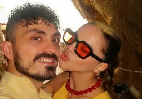 Щурата Дара ВТРЕЩИ: Бях купила пръстен за Ервин и се канех да му предложа брак, но той ме изпревари! (ВИЖ ТУК)