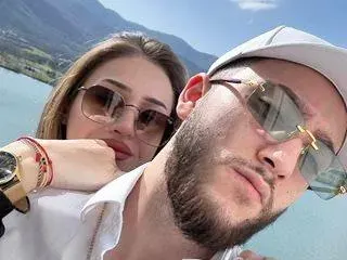 Софкиният Лоренцо се похвали: Жена ми завърши висше