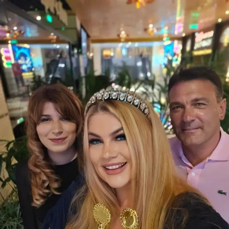 Стояна Нацева – Писател и Будител на десетилетието и Дама на десетилетието: Мисия с влияние върху милиони