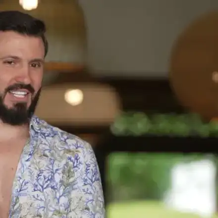 Суета на суетите! Жадният за слава Мартин Елвиса се намърда в ново шоу