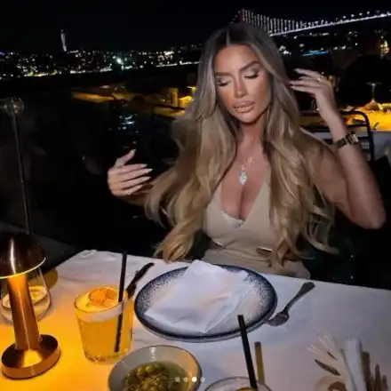 Тита пак лудува в Истанбул