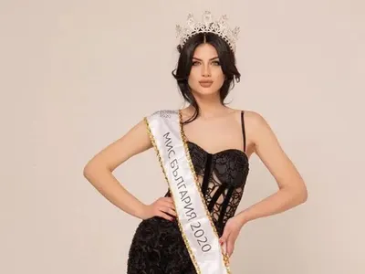 УАУ! Мис България изненада със снимка на сестра си (ВИЖТЕ)