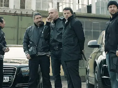 Виктор Божинов пази в тайна снимките на  „Под прикритие“