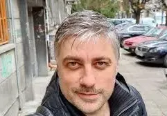 Владо Карамазов крал  банани в Малайзия