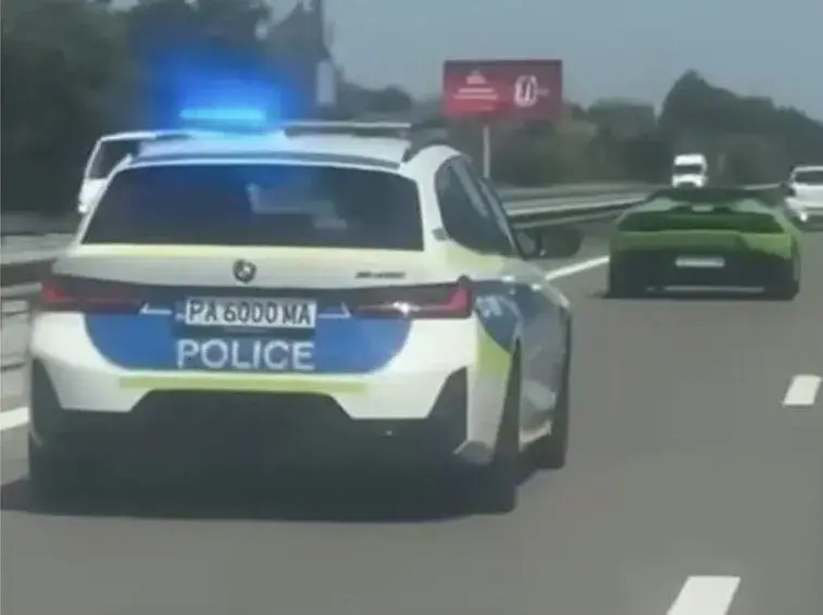 Внукът на разстреляния моден бос на „Агресия“ е баровецът с „Ламборджини“ ескортиран от патрулка – баща му се канел да го убие