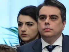 Лена Бориславова и Асен Василев дърпали конците на арестувания зам.-кмет на София