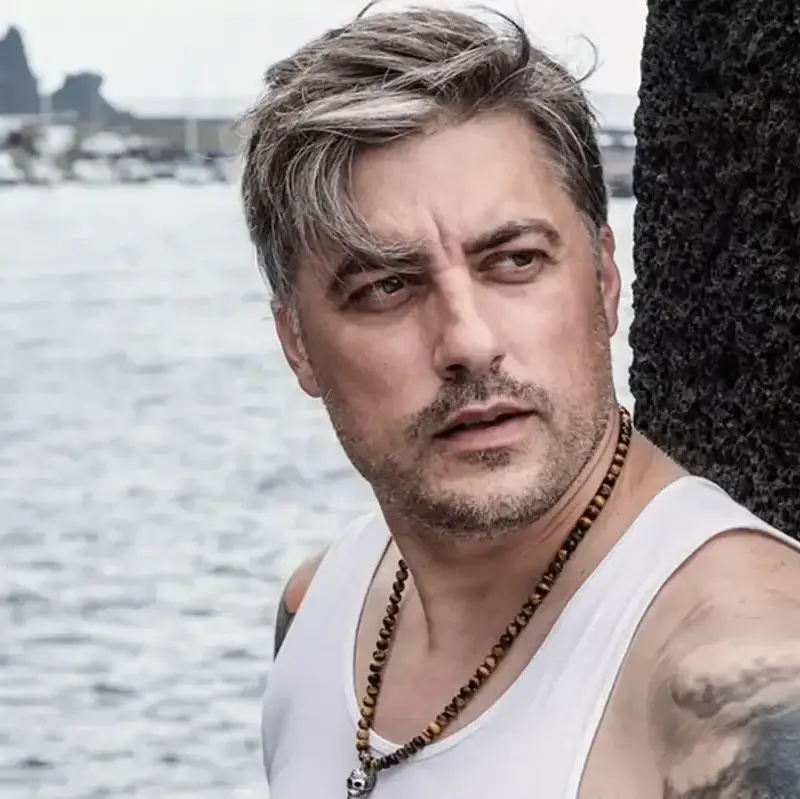 100 БОНА върнаха Владо Карамазов в Би Ти Ви