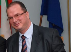 Бивш полицейски шеф уреждал срещу 20 000 евро българско гражданство на украинци и молдовци