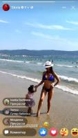 Глория с майка, дъщеря и внучка на море