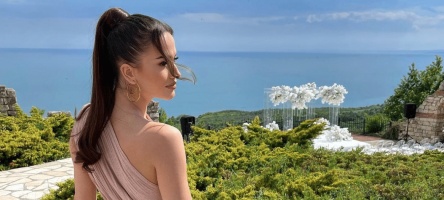 Рязък завой! Еротичната танцьорка Дениз Хайрула стана психоложка