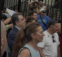 Скандал! Какво търси германската посланичка на политически протест? Груба намеса във вътрешните работи на България