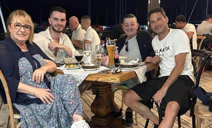 Марги Хранова почива в Балчик със синове, снахи и внуци