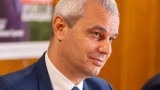 Копейкин върти любов с младата журналистка Флора Стратиева?