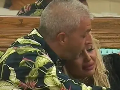 Антон Стефанов РАЗКОСТИ Джулиана Гани: Ето ви чата, в който тя поиска да напиша, че е бременна! (СКРИЙНШОТ)