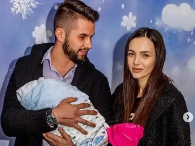 Баба та дрънка! Вижте звездните дами, които се топят по внучетата си (СНИМКИ)