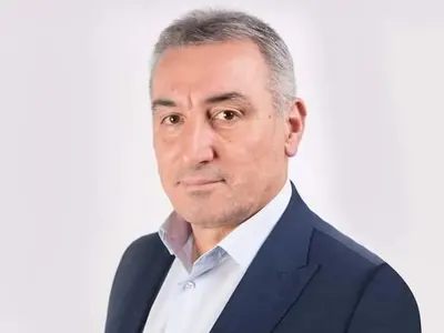 БГ Coldplay: Хванаха Ромина Тасевска в афера с депутата Богомил Петков (ФОТО КОМПРОМАТ)