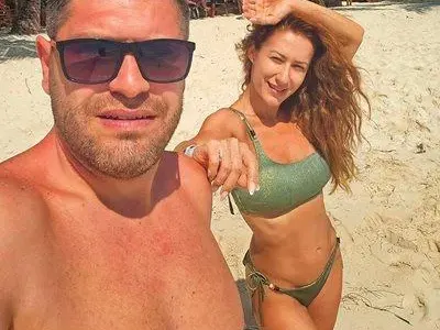 Биляна Гавазова среща мъжа си на погребение! (Подвиквали й, че е луда)