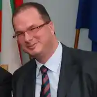 Бивш полицейски шеф уреждал срещу 20 000 евро българско гражданство на украинци и молдовци