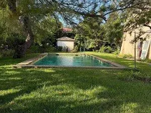 Боби М. и Мария Петрова разпускат в Меката на богатите Сен Тропе (Снимки)