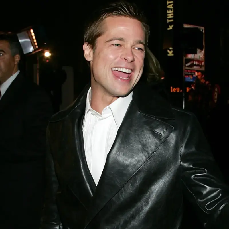 Брад Пит шокира с тайни снимки в магическите Белоградчик!