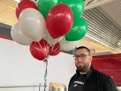 Цветанка Ризова на 60: Булка с бонус — свекърва, доведени деца и внуче! СНИМКИ