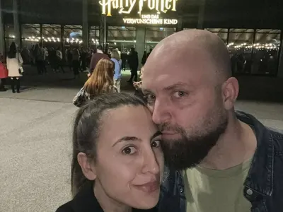 Цветанка Ризова на 60: Булка с бонус — свекърва, доведени деца и внуче! СНИМКИ