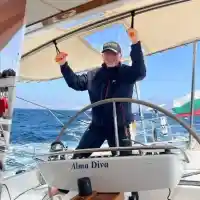 Дедо Еконтий обикаля света с „Лейди Гага“ за 2.6 милиона евро (СНИМКИ)