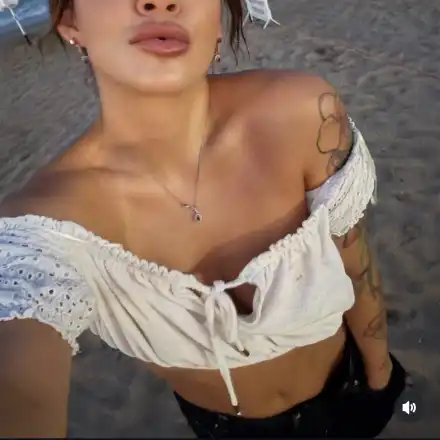 Деси Цонева се наслаждава на слънцето и морето!