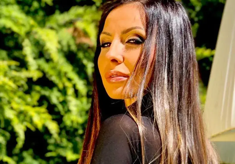 Диана Габровска си изтри зърната (HOT Снимки)