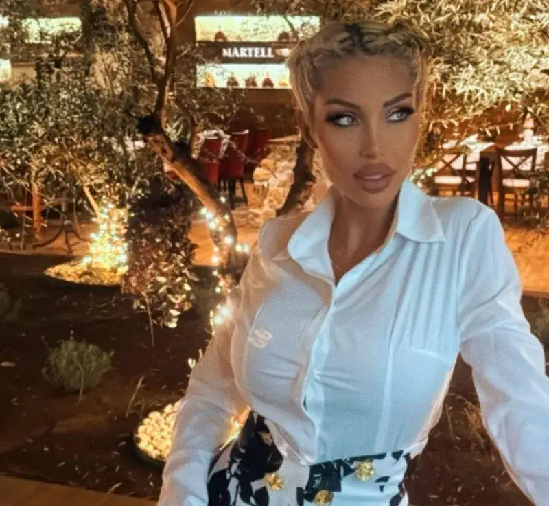 Джулиана Гани: ЛЪЖАТ, че съм бременна