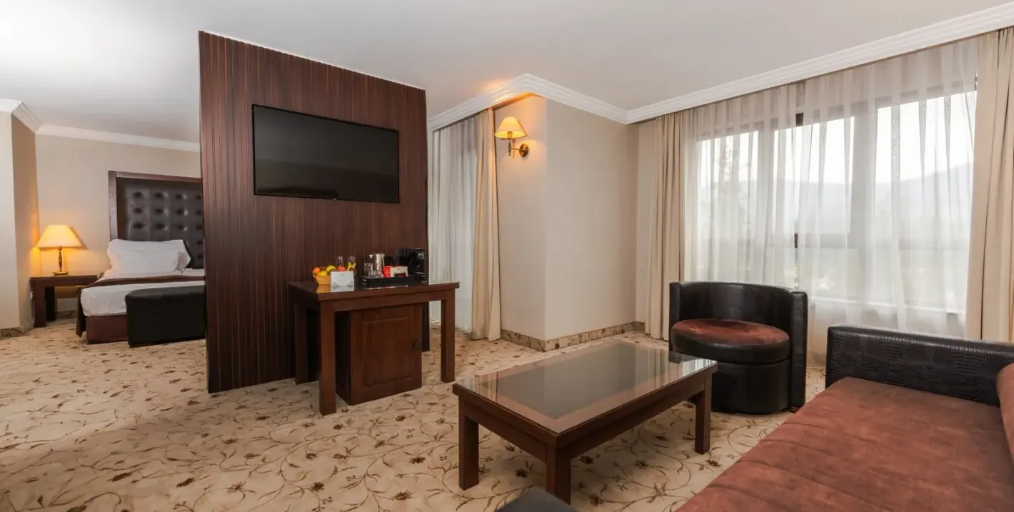 Откритие на Maxi Park Hotel &amp; SPA: Реновацията, която ще ви изуми!