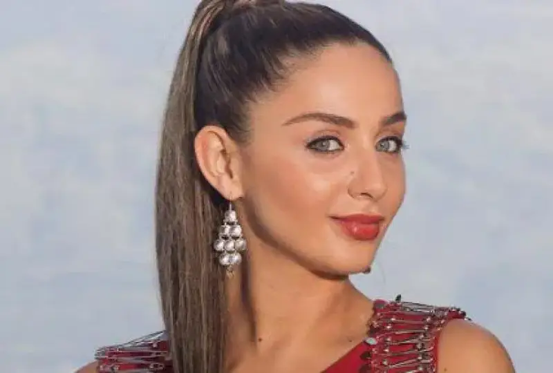 Елен Колева се разтанцува на Червения площад