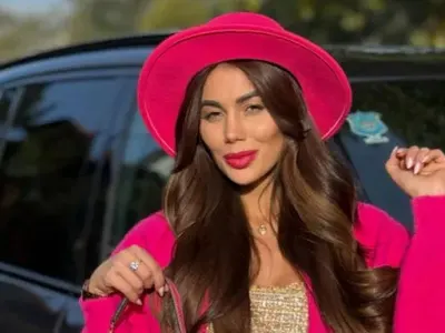 Елвиса се оказа прав: Жененият любовник на Даниела й купи апартамент за 800 бона, но... на негово име! (ВИЖ ТУК)