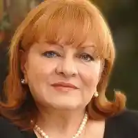 Естрадната легенда Богдана Карадочева навърши 76 г.