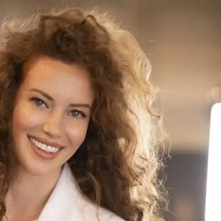 Гергана Малкоданска се бърше с кърпа за над хилядарка