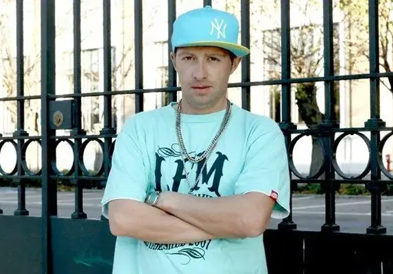 Гошо от Почивка прави песни за 20 евро