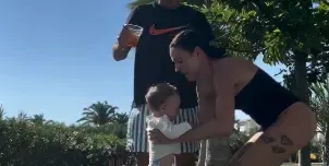 Ивет Лалова учи бебето на танци