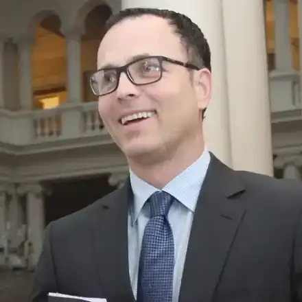 Издирваният Стоян Мавродиев засечен в Италия с блондинка