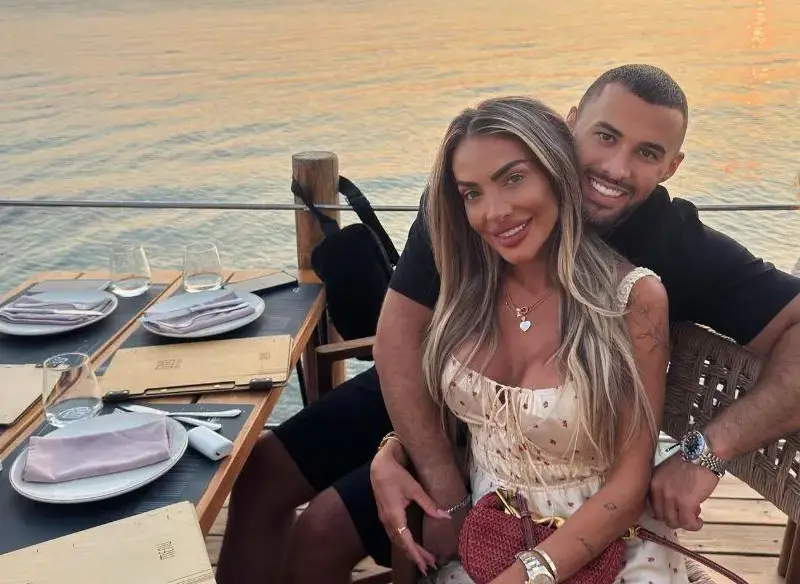 Карен глези Златка в елитен гръцки ресторант!