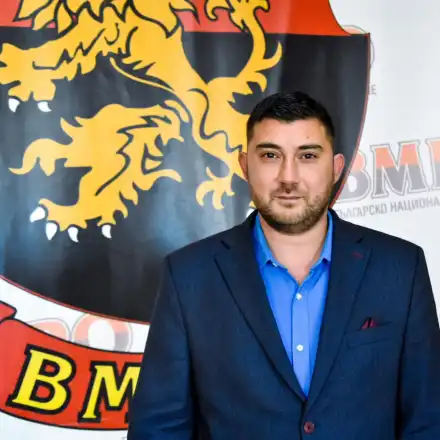 Карлос Контрера гневно: Терзиев, ППДБ и “Спаси София” ще сринат града за да е на тяхното. Сатър за градския транспорт