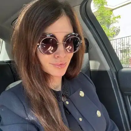 Кметът на София абдикира – от седмица е в САЩ с ново гадже