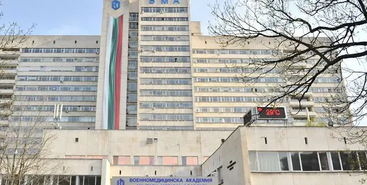 Лекари от Военна болница прибират от 5000 до 30 000 за подмяна на кръвни проби