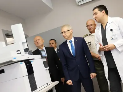 Лекари от Военна болница прибират от 5000 до 30 000 за подмяна на кръвни проби